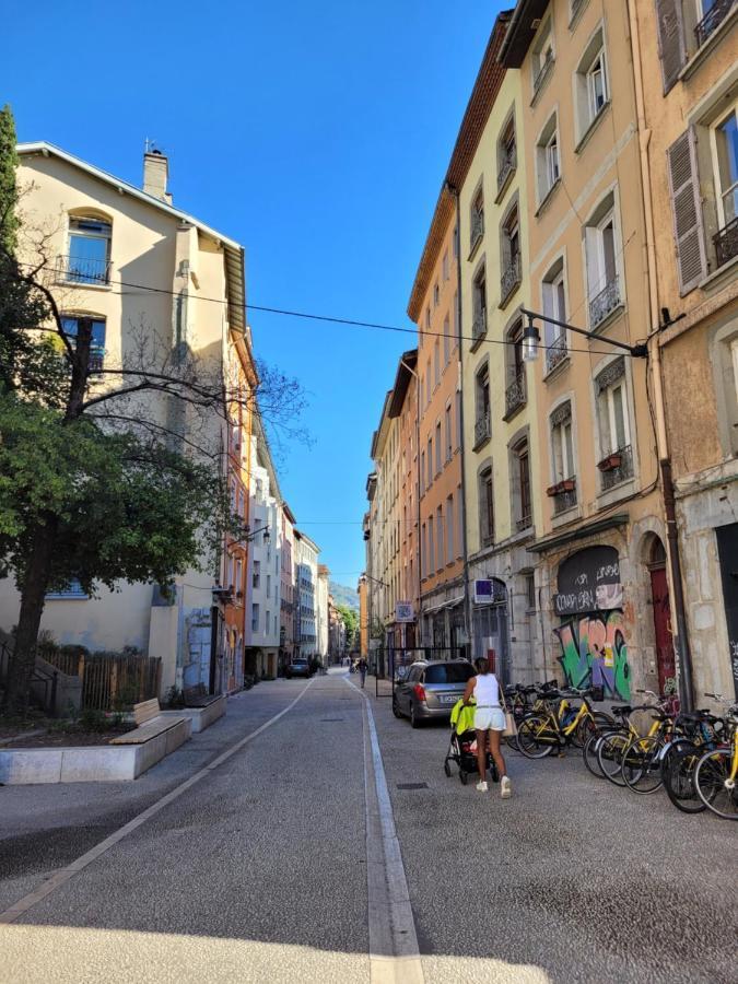 L'Harmonieux Centre Historique Grenoble Apartment Bagian luar foto